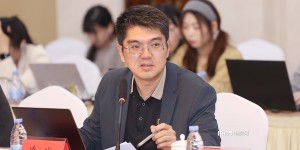 《喀什恋歌》举行研讨会 李兰迪体验喀什的慢与厚