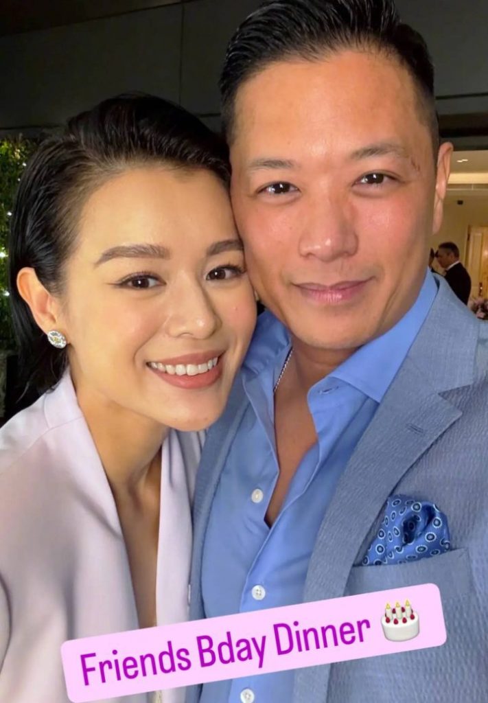 风波过后，李乘德晒胡杏儿《贴脸照》，笑容洋溢显夫妻情深